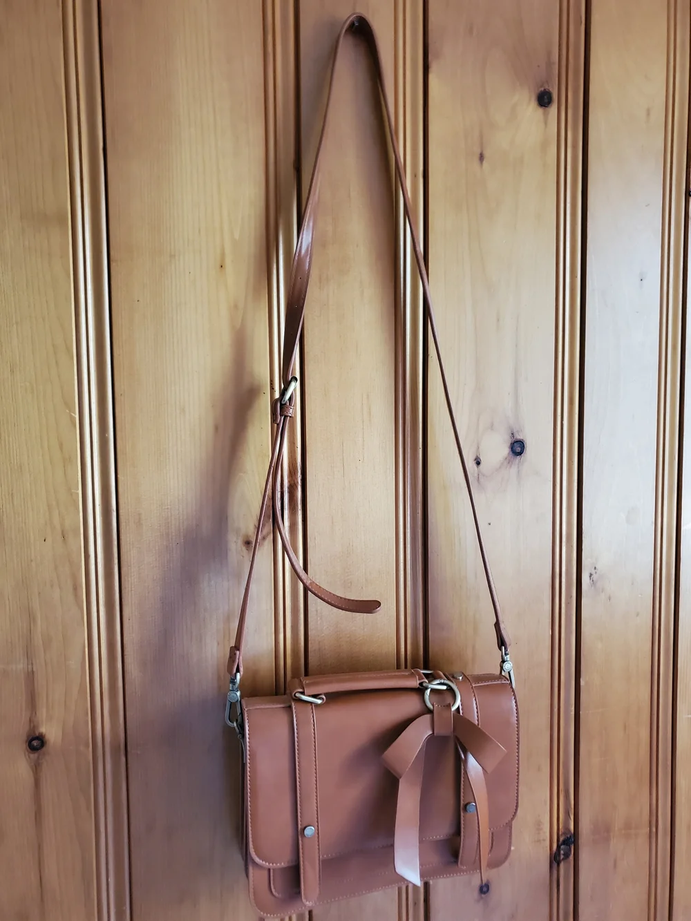 Classic Tan Satchel Handbag with Bow Accent